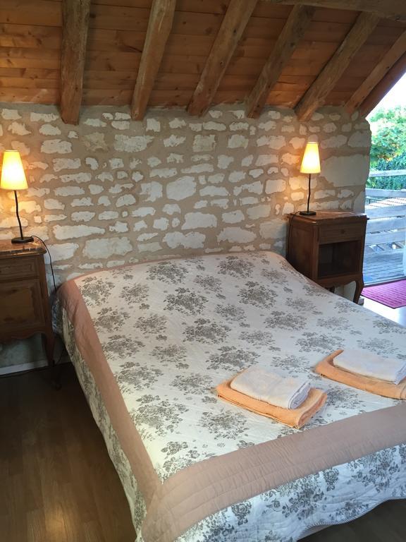Hotel Les Caves Ambillou-Château Esterno foto