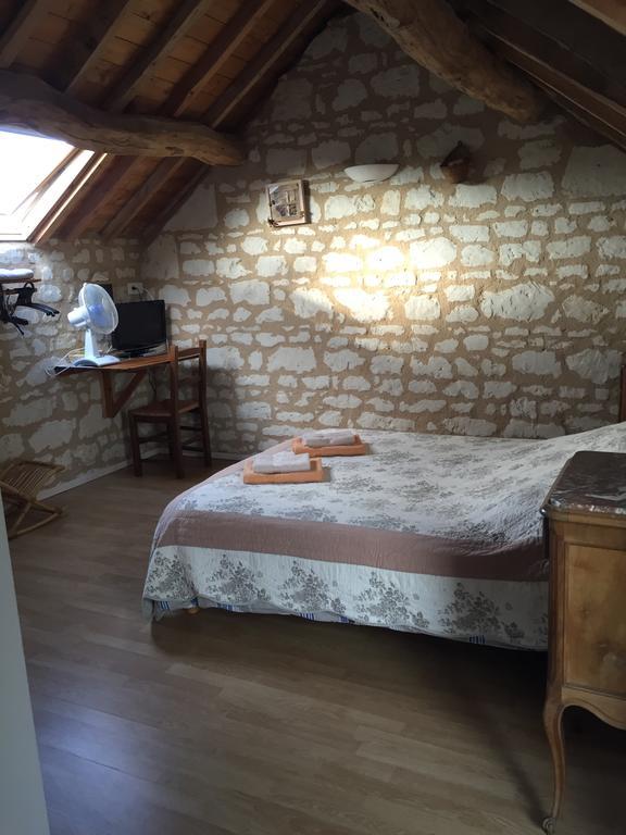 Hotel Les Caves Ambillou-Château Esterno foto