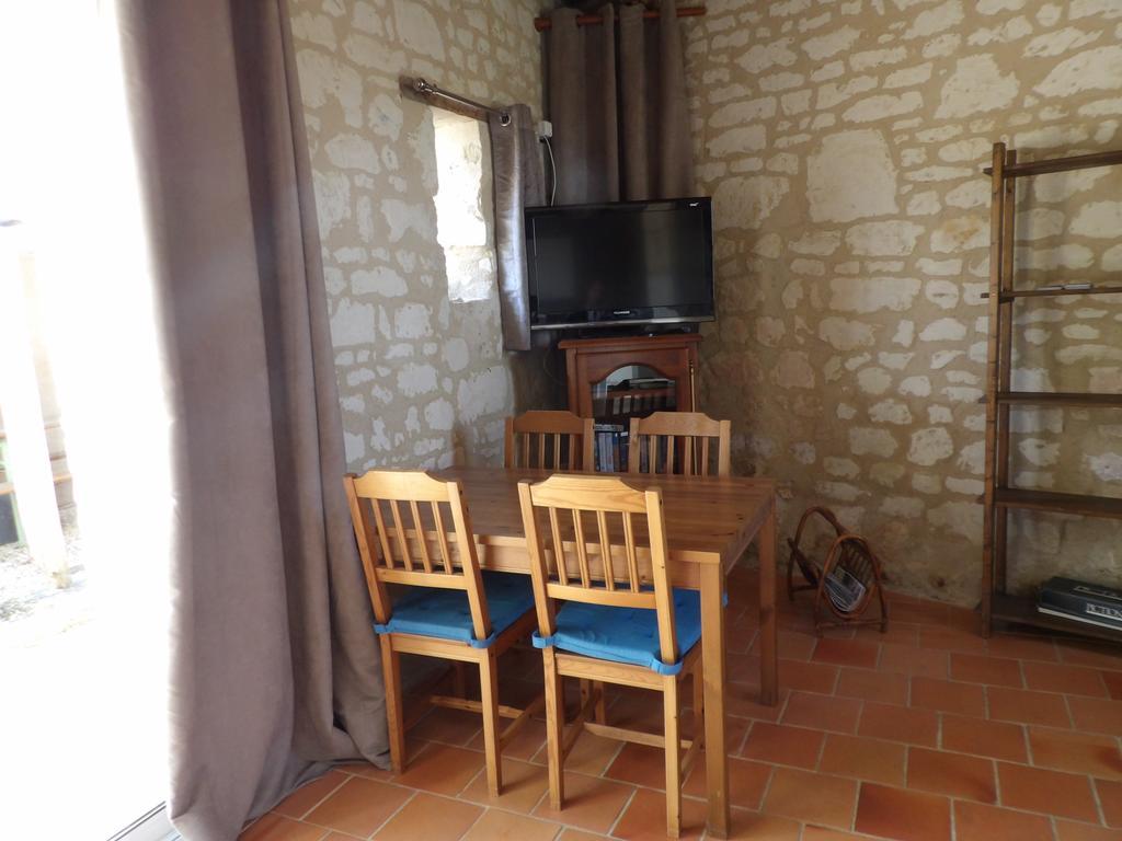 Hotel Les Caves Ambillou-Château Esterno foto